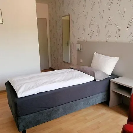 Hotel-pension Waldhaus 3*