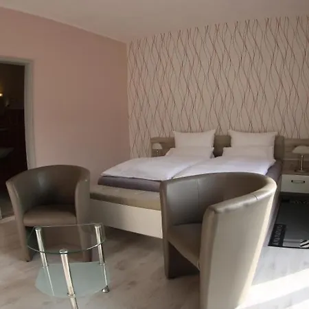 Hotel-pension Waldhaus Maison d'hôtes 3*